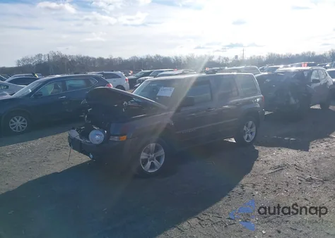 2017 Jeep Patriot Latitude Fwd from USA, damaged, VIN 1C4NJPFB5HD162151